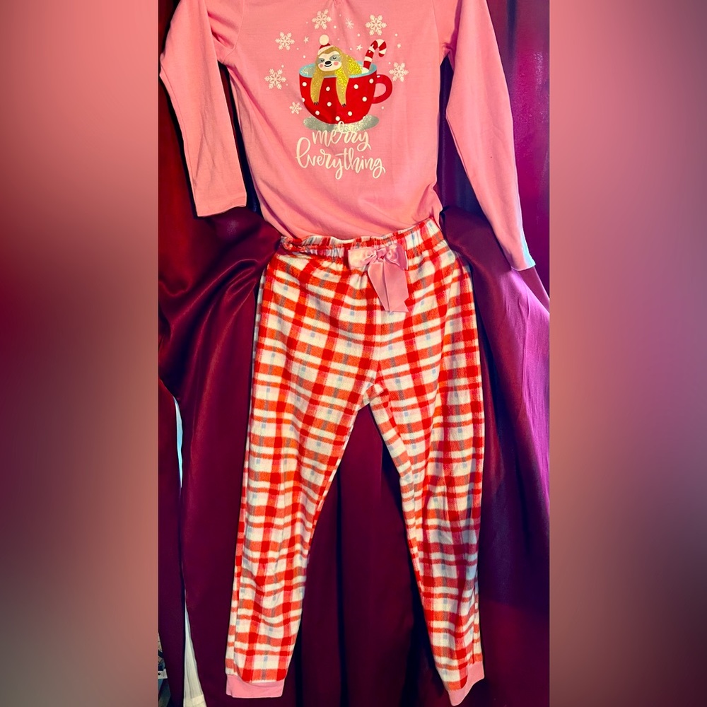 Sleep on It Merry Christmas Sloth Pajama Set Girls 10-12 Medium